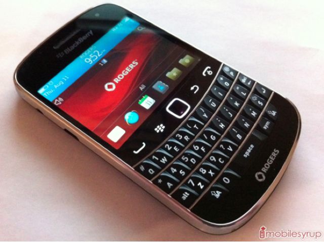 BlackBerry CEO confirms Bold 9900 re-release, three new ‘high-end’ smartphones