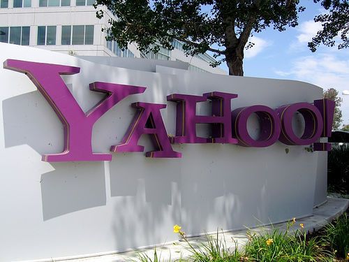 Yahoo confirms plans to spin off its core businesses