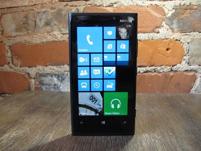 Windows Phone Store has over 300,000 available apps