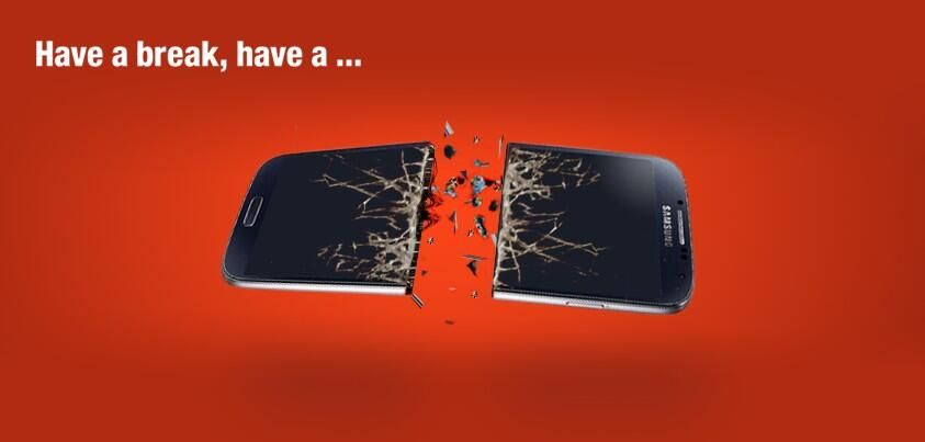 Nokia mocks Android 4.4 Kit Kat on Twitter, breaks a Samsung Galaxy in half