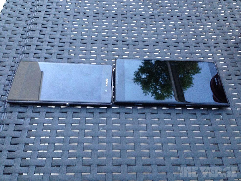 Nokia Lumia 1520 leaks online, gets compared to a Sony Xperia Z