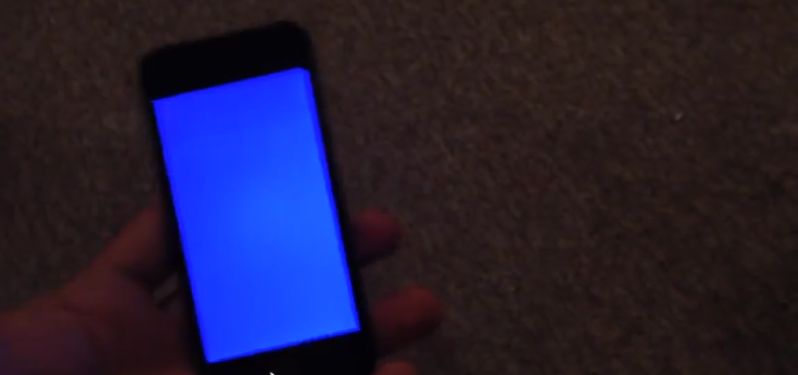 iPhone 5S ‘Blue Screen Of Death’ (Video)