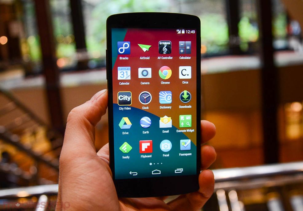 Nexus 5 now available at WIND Mobile