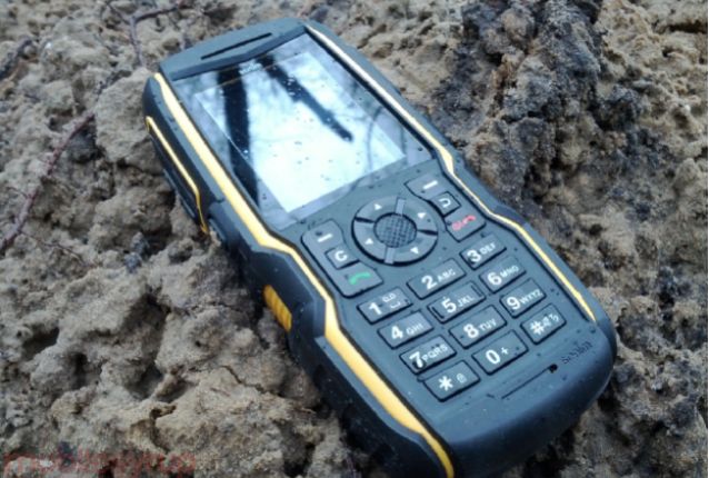 SaskTel adds a couple of rugged Sonim devices to its PTT network