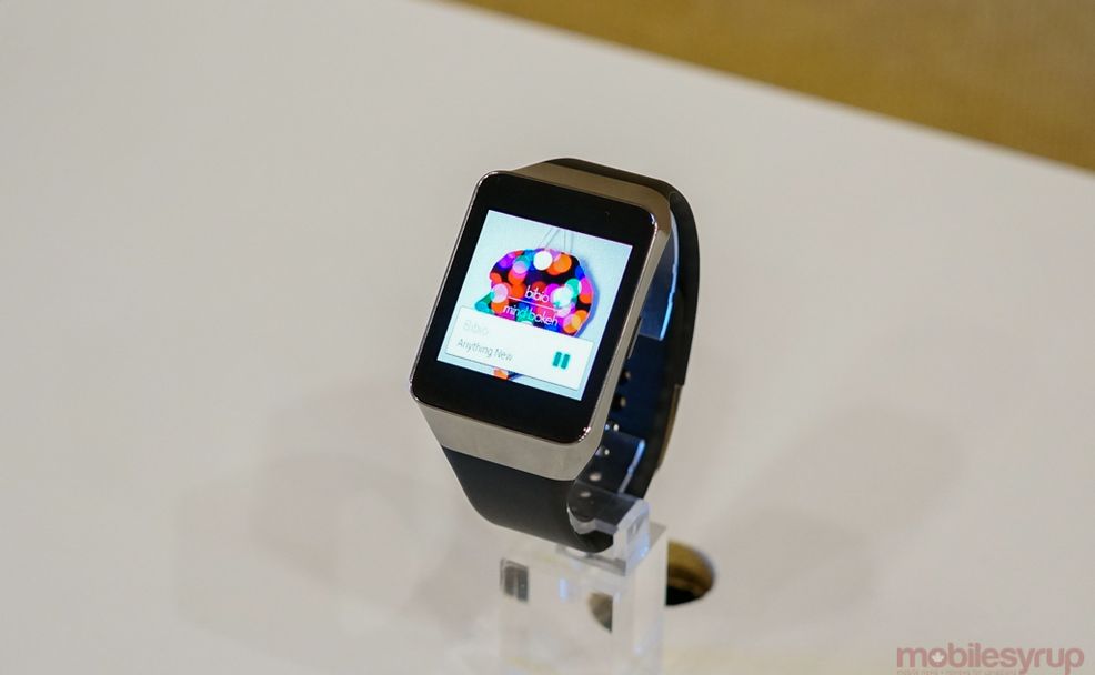 Samsung Gear Live, LG G Watch and Android Wear hands-on (video)