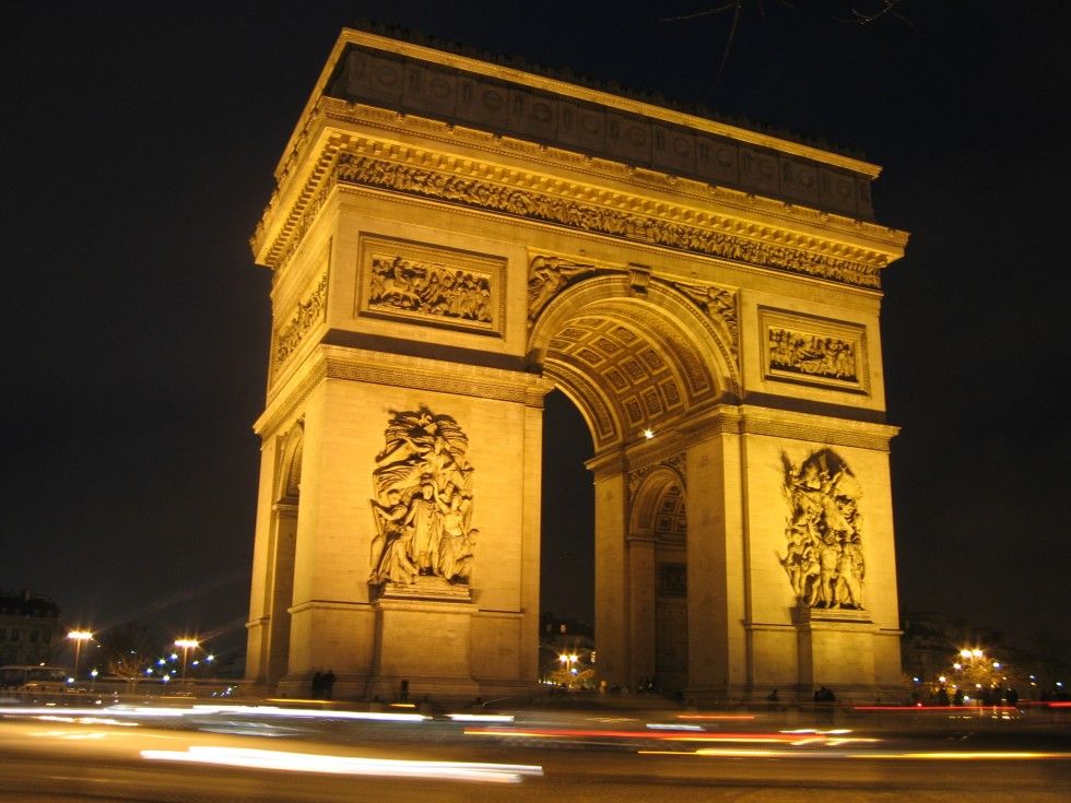 TELUS revamps its Europe roaming packages, announces Travel Tracker website