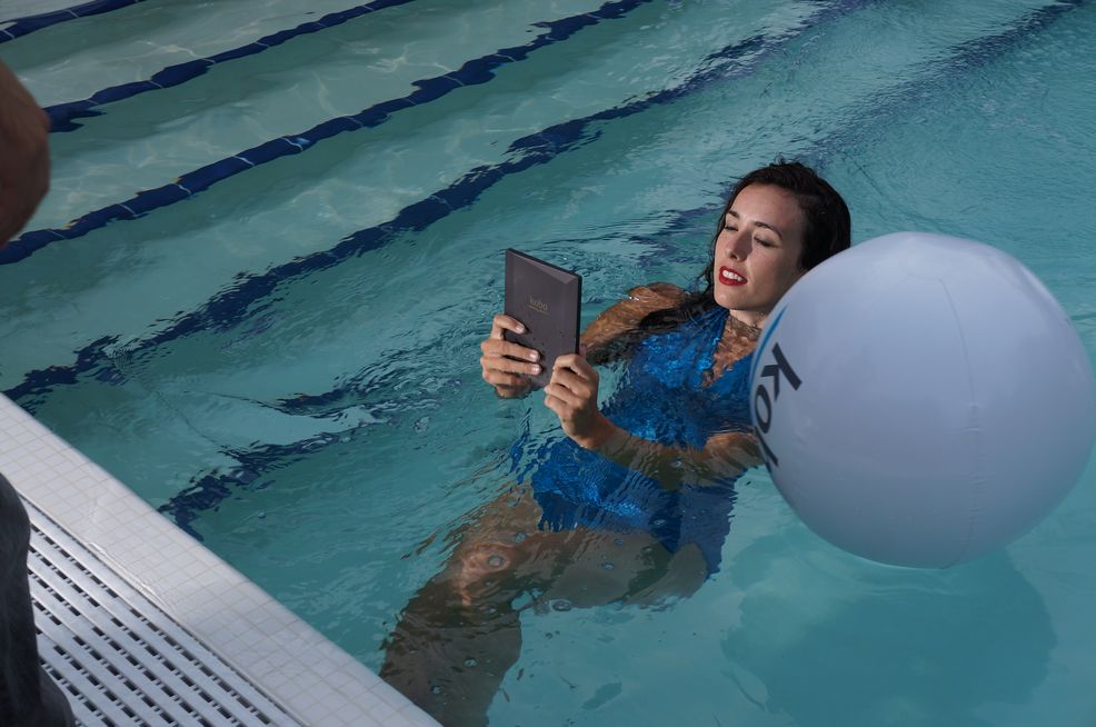 Kobo announces new waterproof Aura H20 ereader for $179