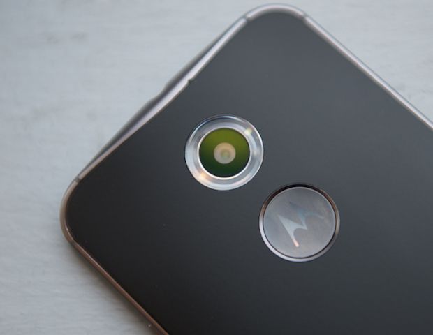 Moto X now available at WIND Mobile