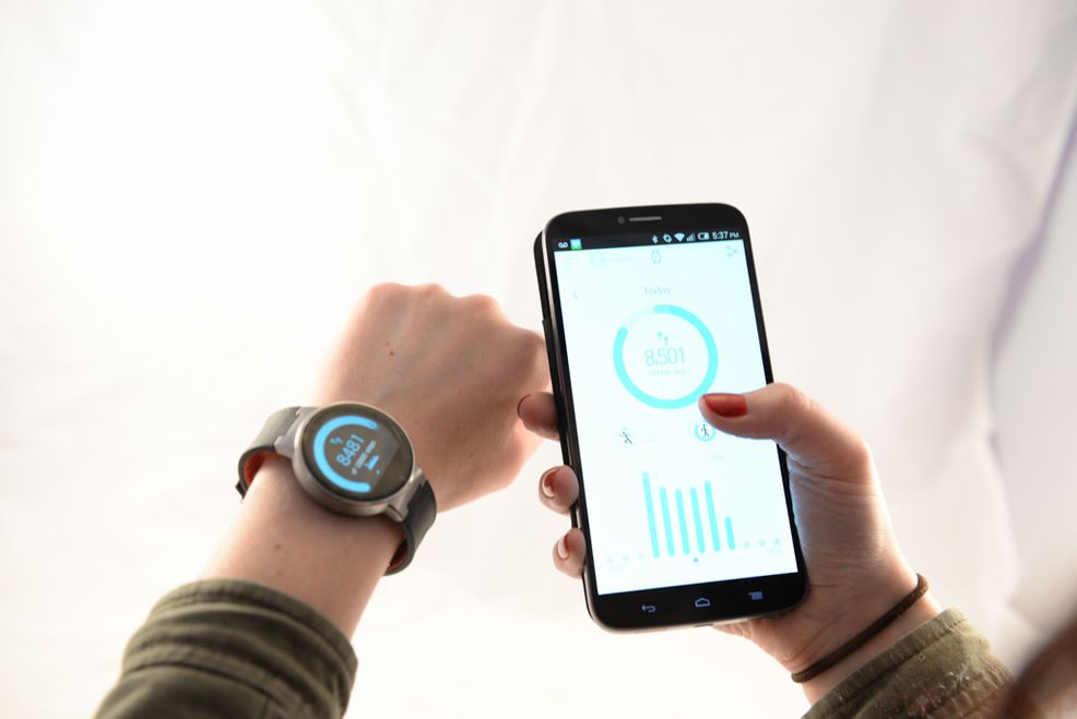Alcatel OneTouch’s cross-platform compatible smartwatch is headed for Canada