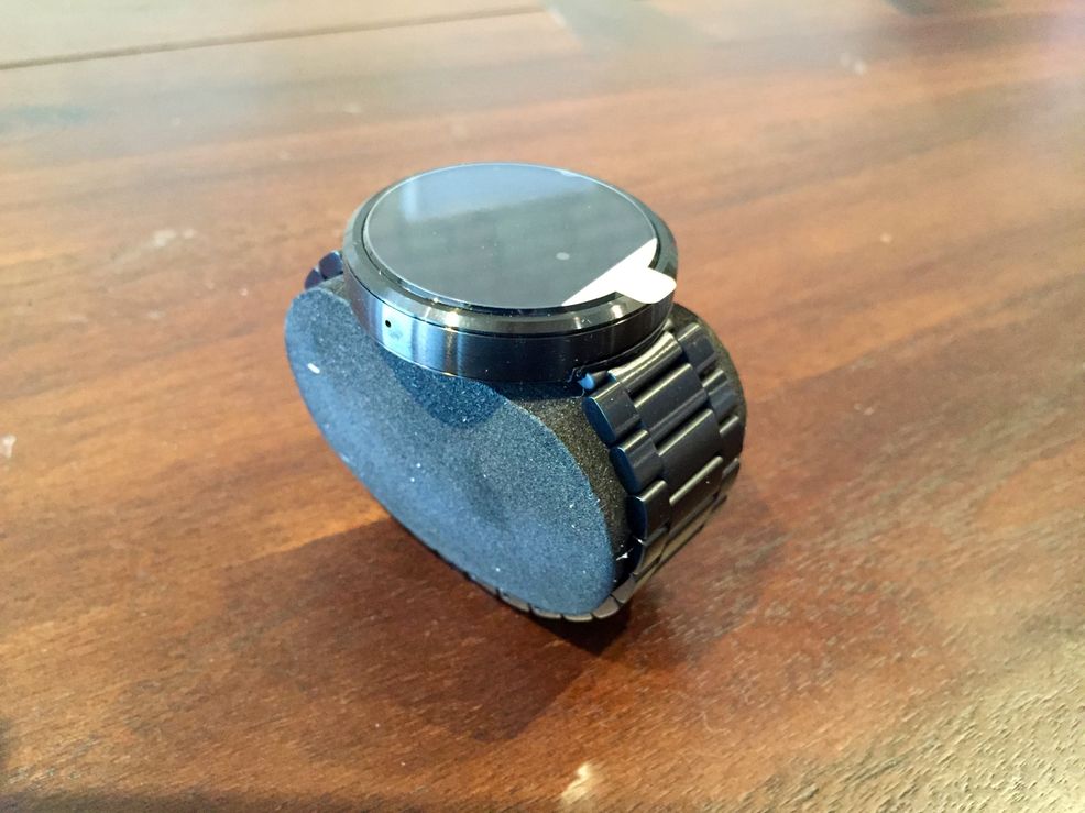 Motorola quickly teases the new Moto 360