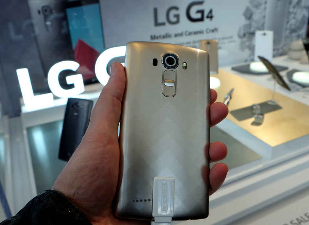 LG shipped 15.4 million smartphones in Q1 2015, aims to sell 12 million G4s