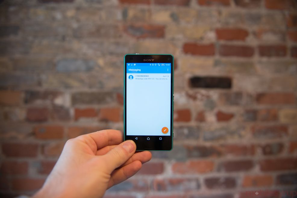 Promotional image of Sony Xperia Z5 Compact leaks