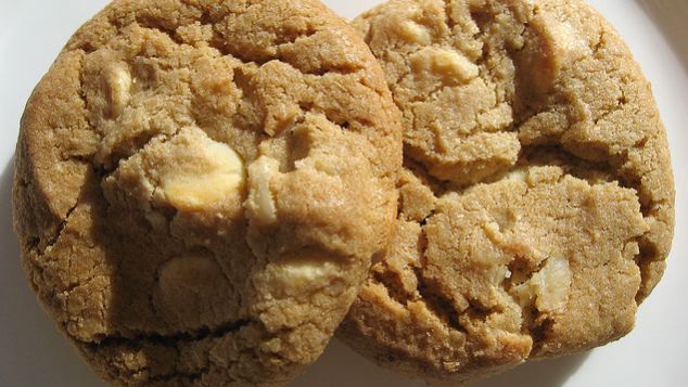 Macadamia Nut Cookie