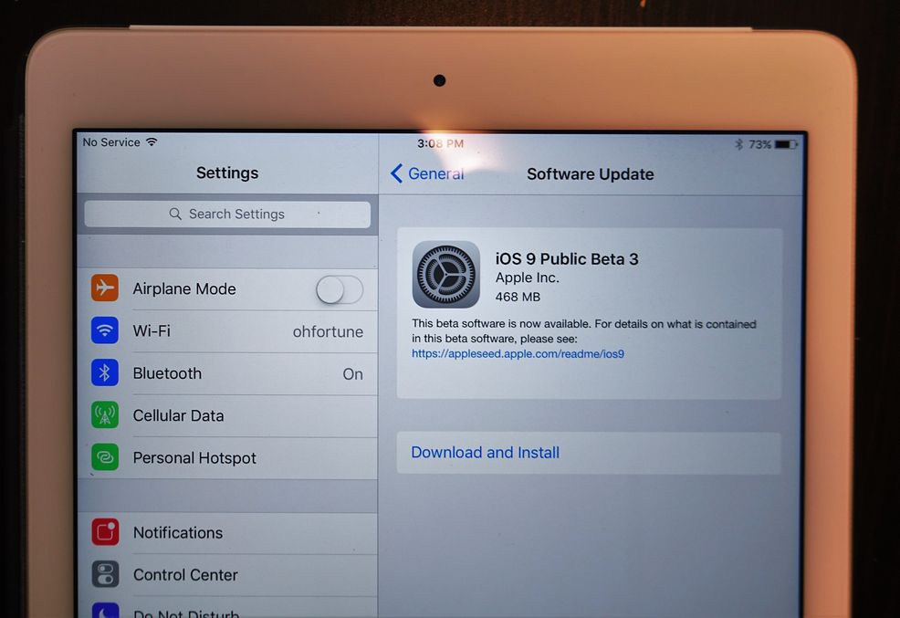 Apple releases new iOS 9 betas as final version grows closer