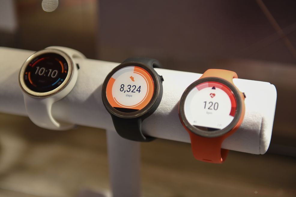 Moto 360 Sport launching in Canada early next year