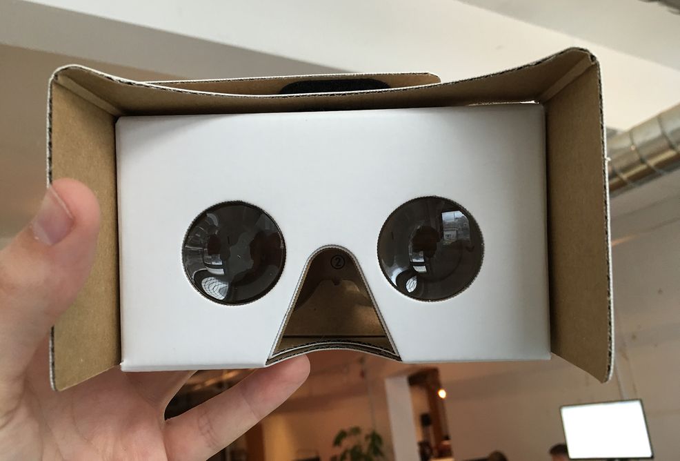 Recent job listings add fuel to full-fledged Google VR headset rumours