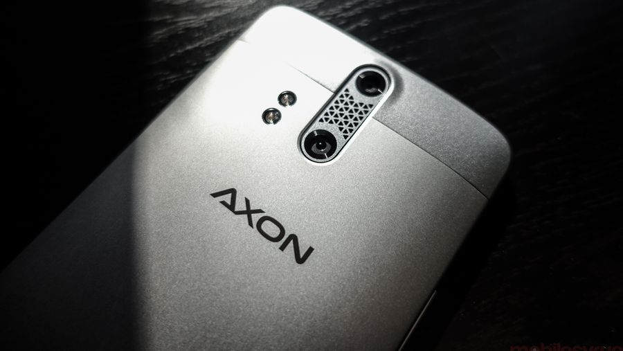ZTE Axon Pro