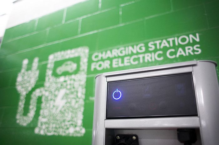 Ontario is investing $20 million in public EV charging stations in 2017