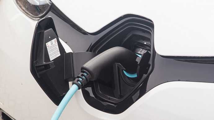 Quebec might require all new homes to be built with electric car charging stations