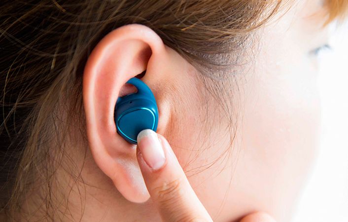 Samsung will reportedly launch wireless earbuds alongside Galaxy S8