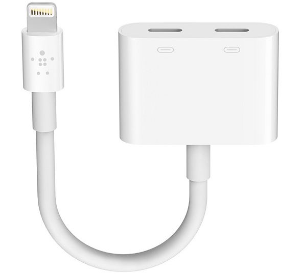 You’ll need this $40 Belkin dongle to charge the iPhone 7 while wearing wired headphones