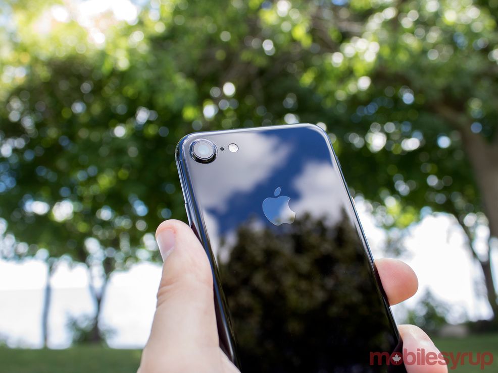 Canadian carriers report iPhone 7 pre-orders have been ‘very successful’
