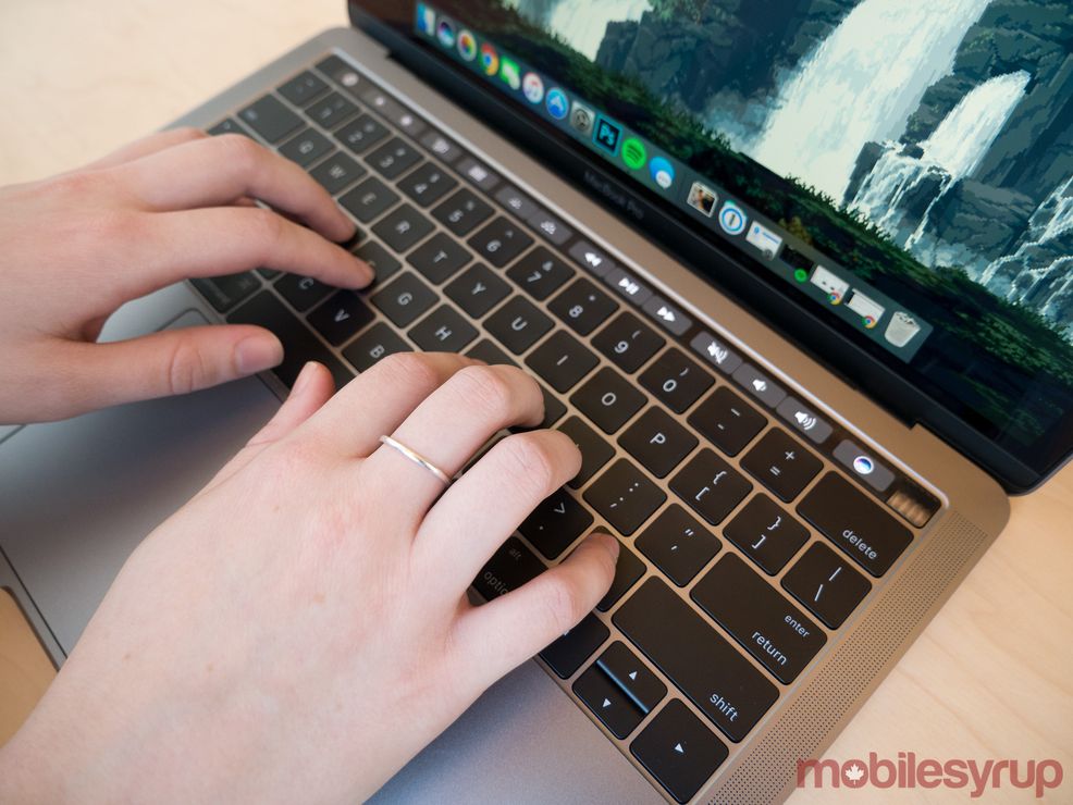 Here are all the apps that support the 2016 MacBook Pro’s Touch Bar and Touch ID