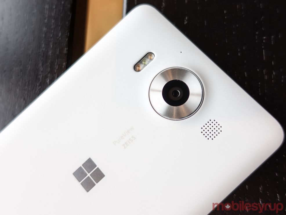Microsoft Canada adds more mobile deals to its Black Friday sale