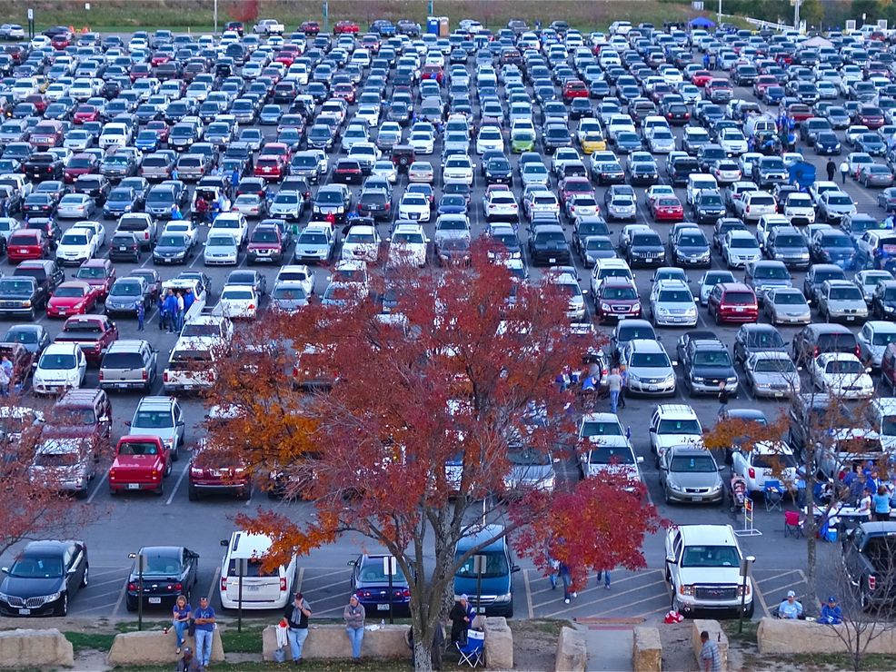 Canadian tech startup B-CITI launches smart city parking app in city of Sherbrooke