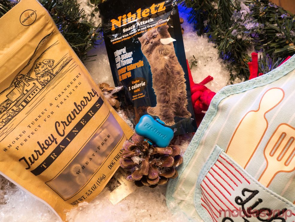 Holiday Gift Guide for the pet lover