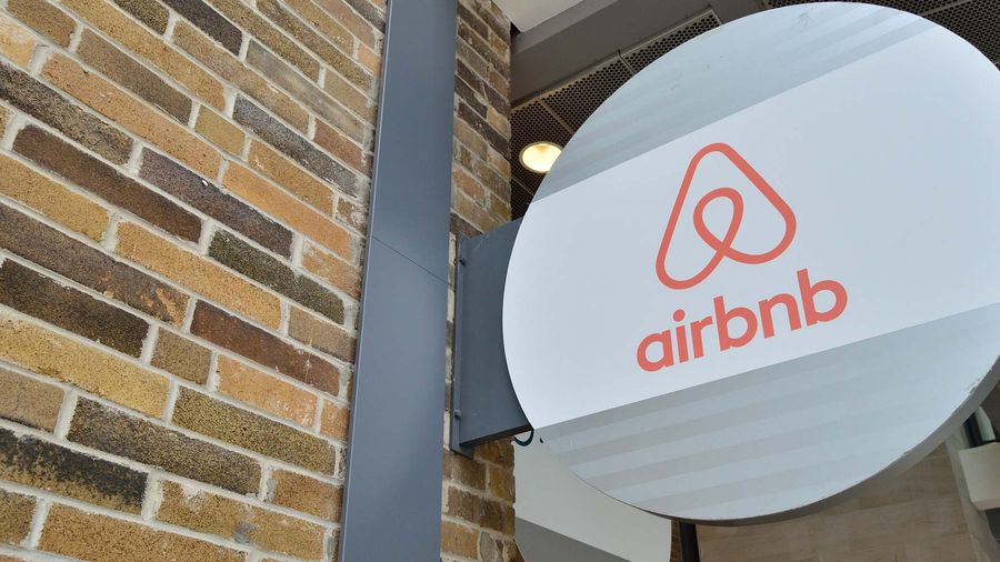 Airbnb Storefront