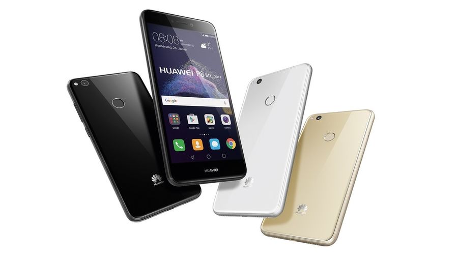 Huawei P8 Lite group shot