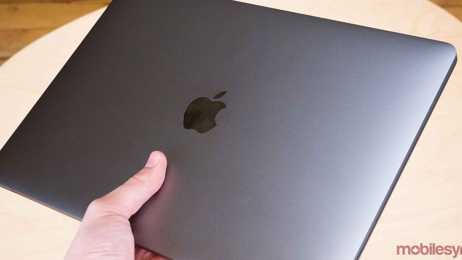 Apple MacBook Pro computer can run final cut pro x