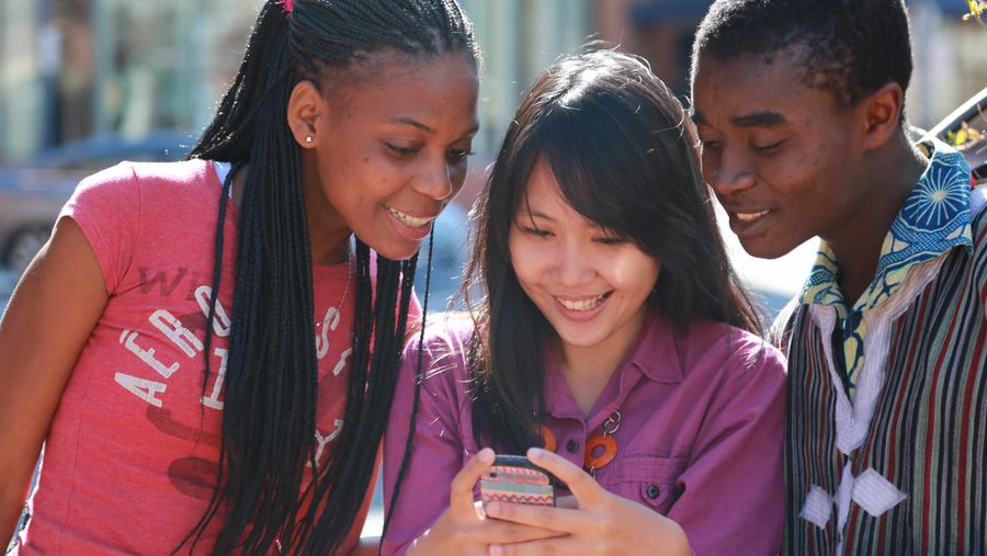 Students Texting smartphones education