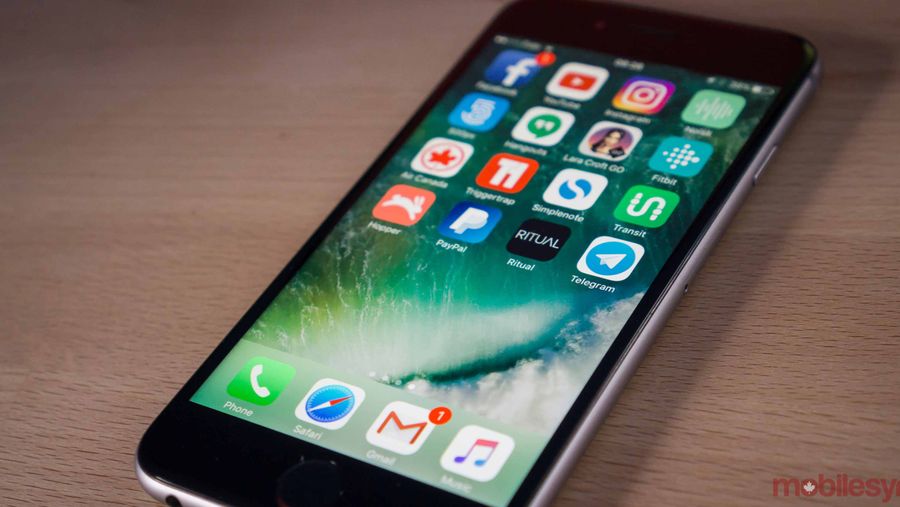 Apple iOS