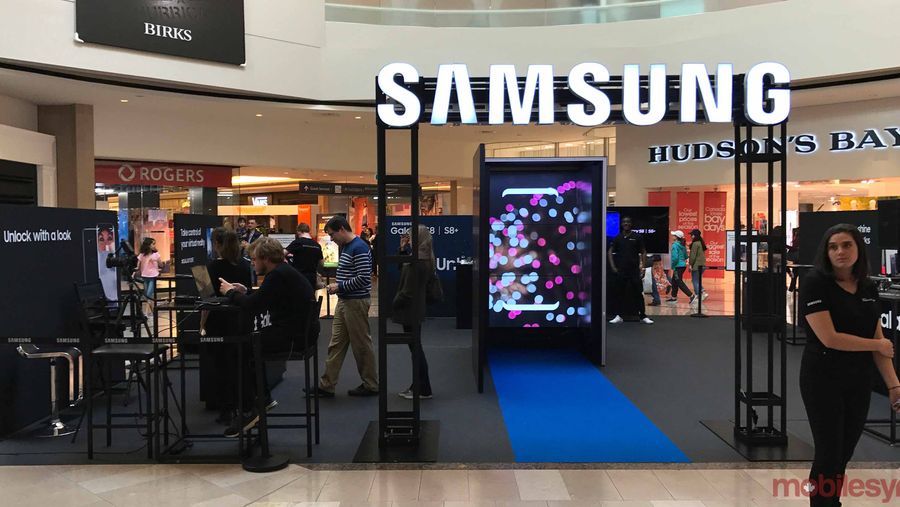 Samsung Experience Store Mall - samsung silicon