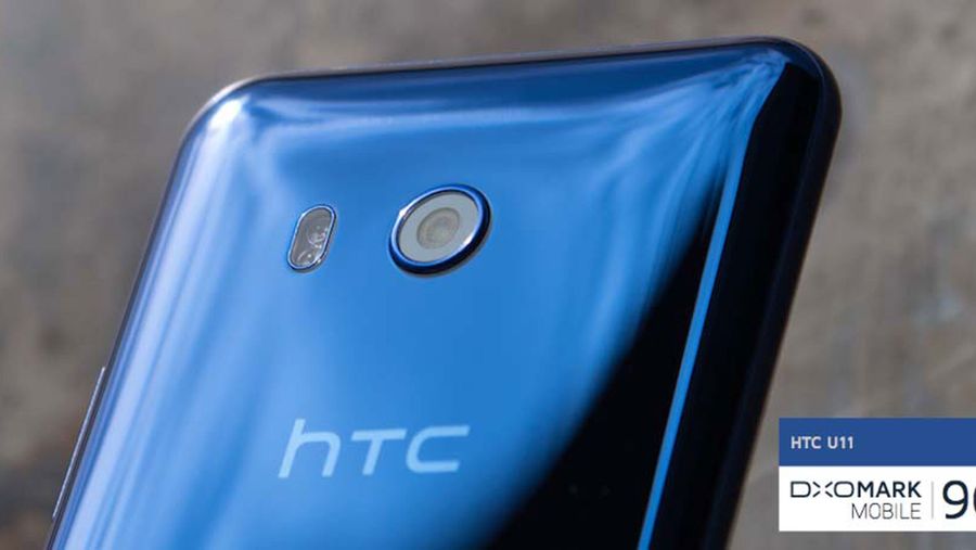 HTC U11 rear facing camera