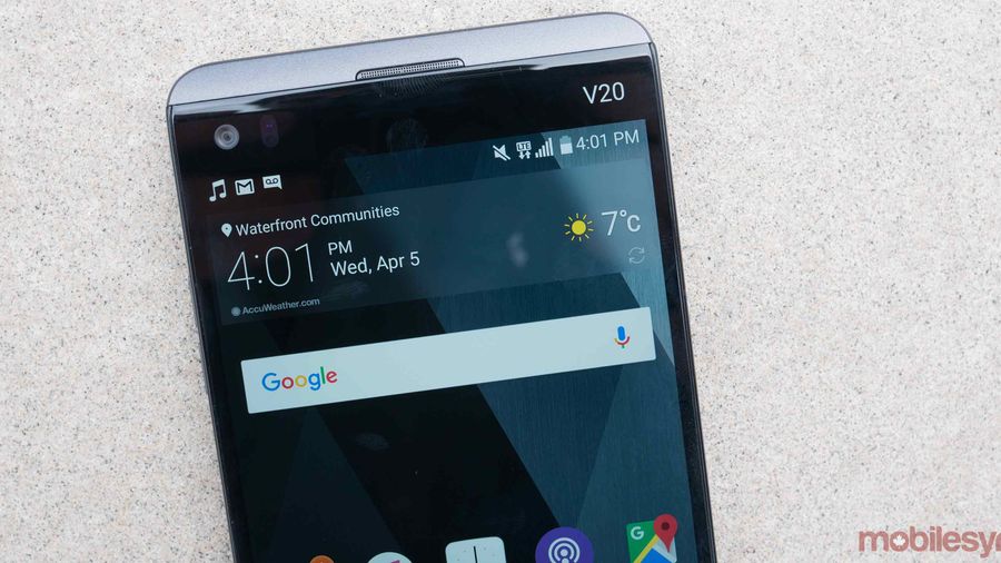 LG V30 secondary display