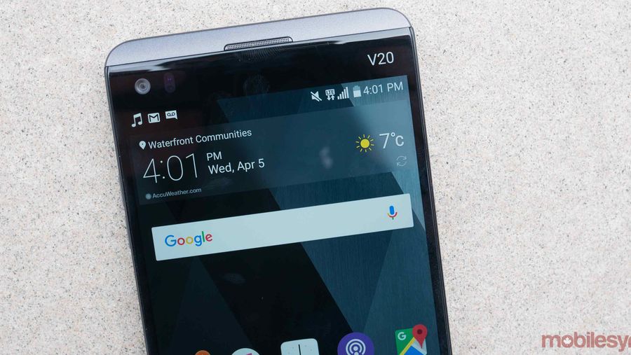 LG V30 secondary display