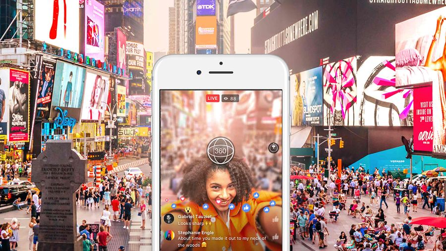 Facebook Live 360 image woman on phone