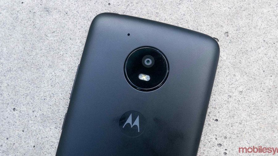 Moto e4 smartphone