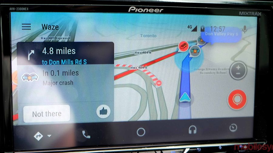 Waze mapping screen