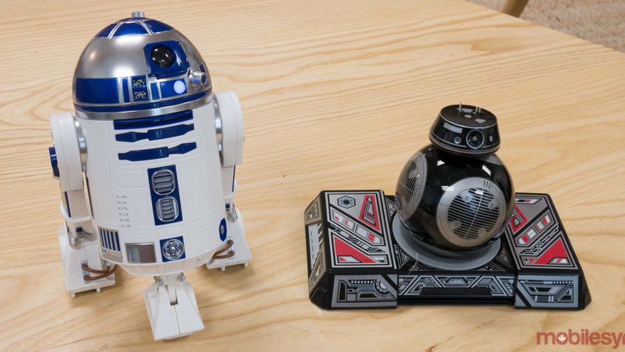 BB-9E and R2-D2