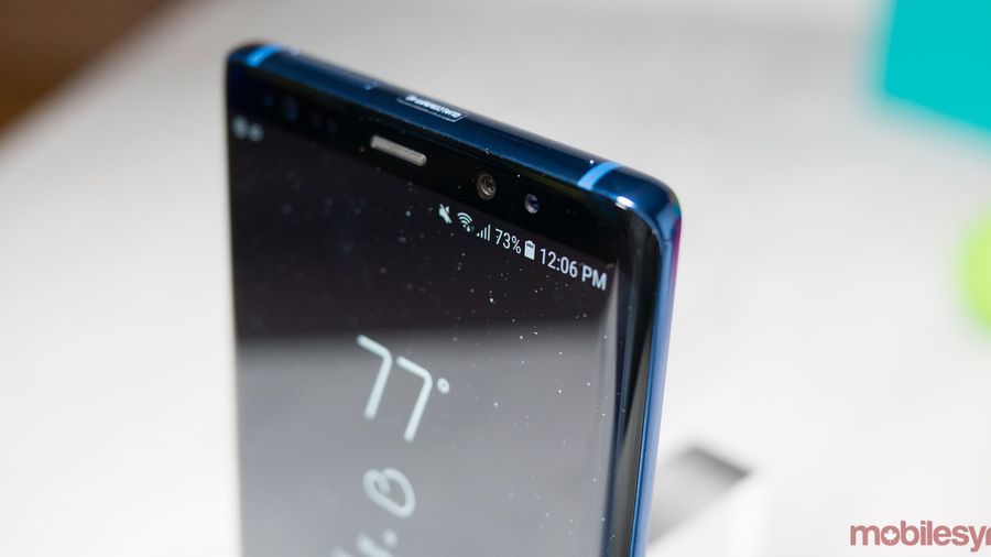Note 8 corner shot