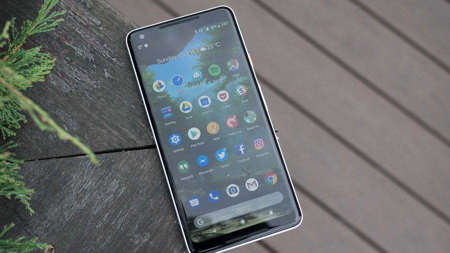 Pixel 2 XL on flat table