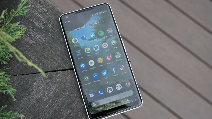 Pixel 2 XL on flat table