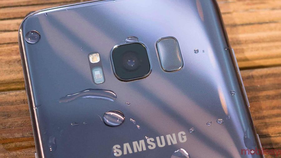 samsung galaxy s8 camera and fingerprint sensor