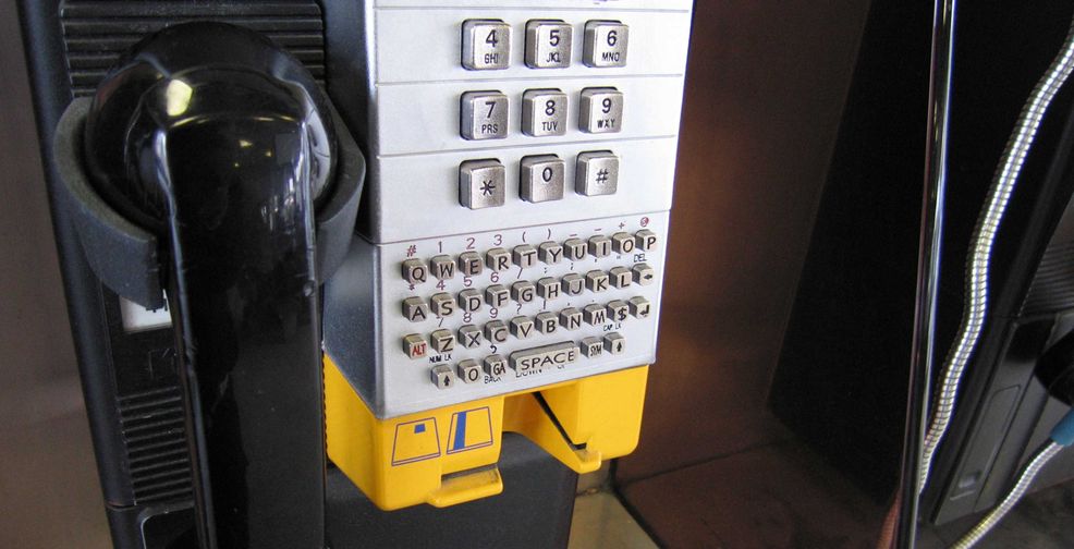 CRTC rules payphones aren’t essential in pro-Bell and Telus decision