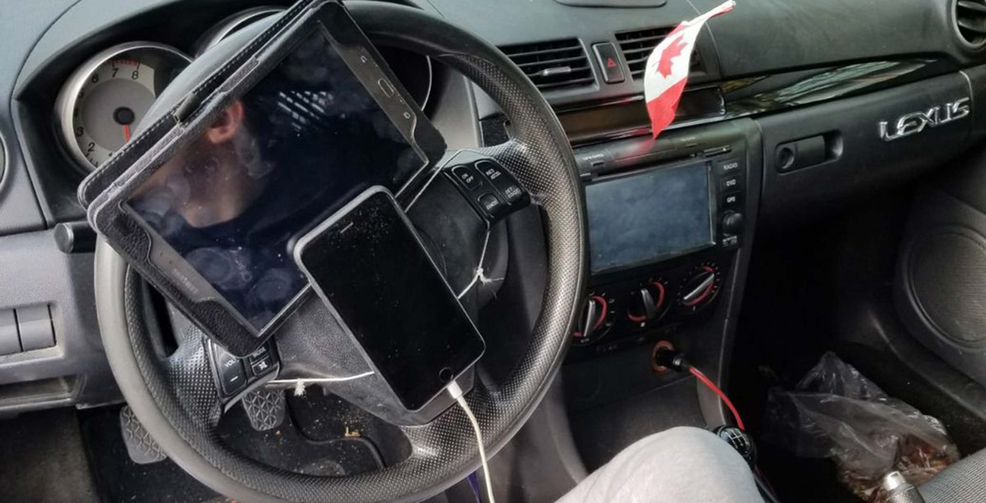 Vancouver driver straps iPhone and Samsung tablet to steering wheel