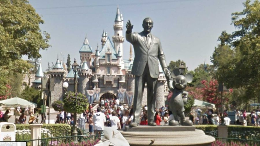 Google Street View visits Disneyland Park